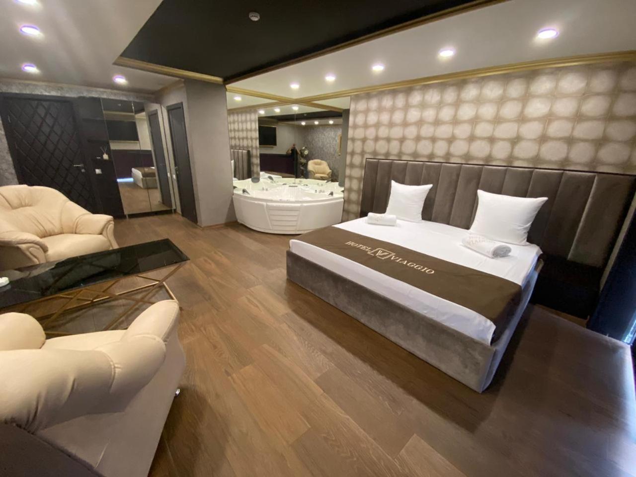 Vg Hotel Jereván Kültér fotó